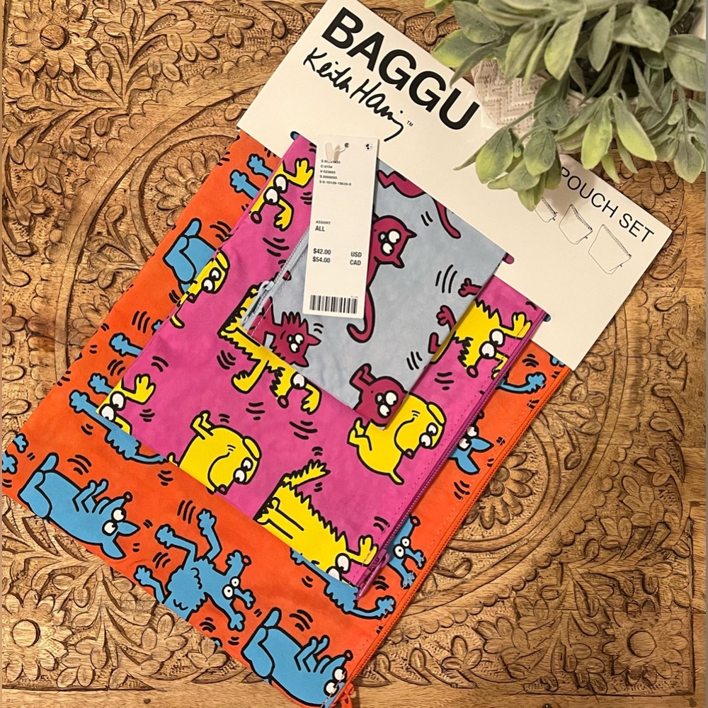 NWT Keith Haring Go Pouch Set